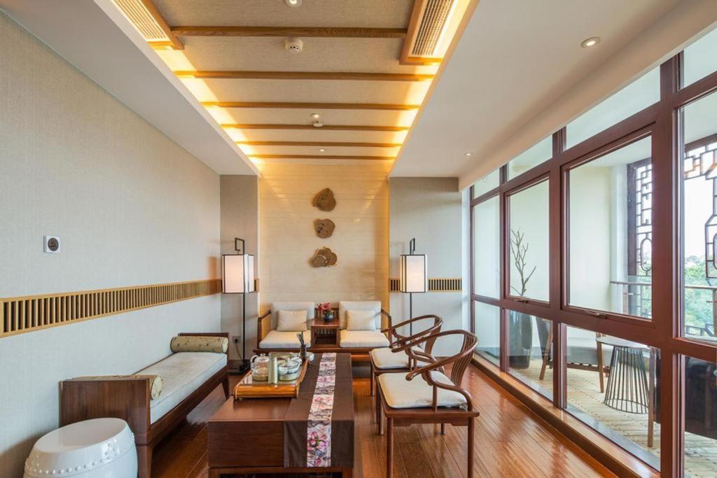 Dali Hotel Екстер'єр фото